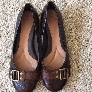 Nurture Brown leather flats